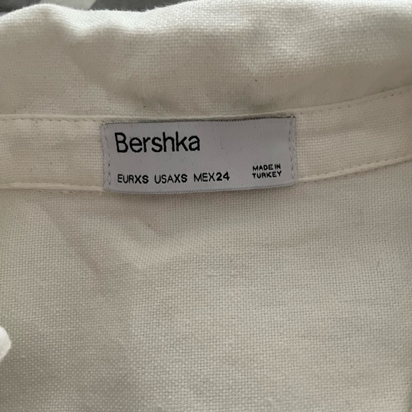 Bershka crop top size XS white linen - Picture 4 of 5